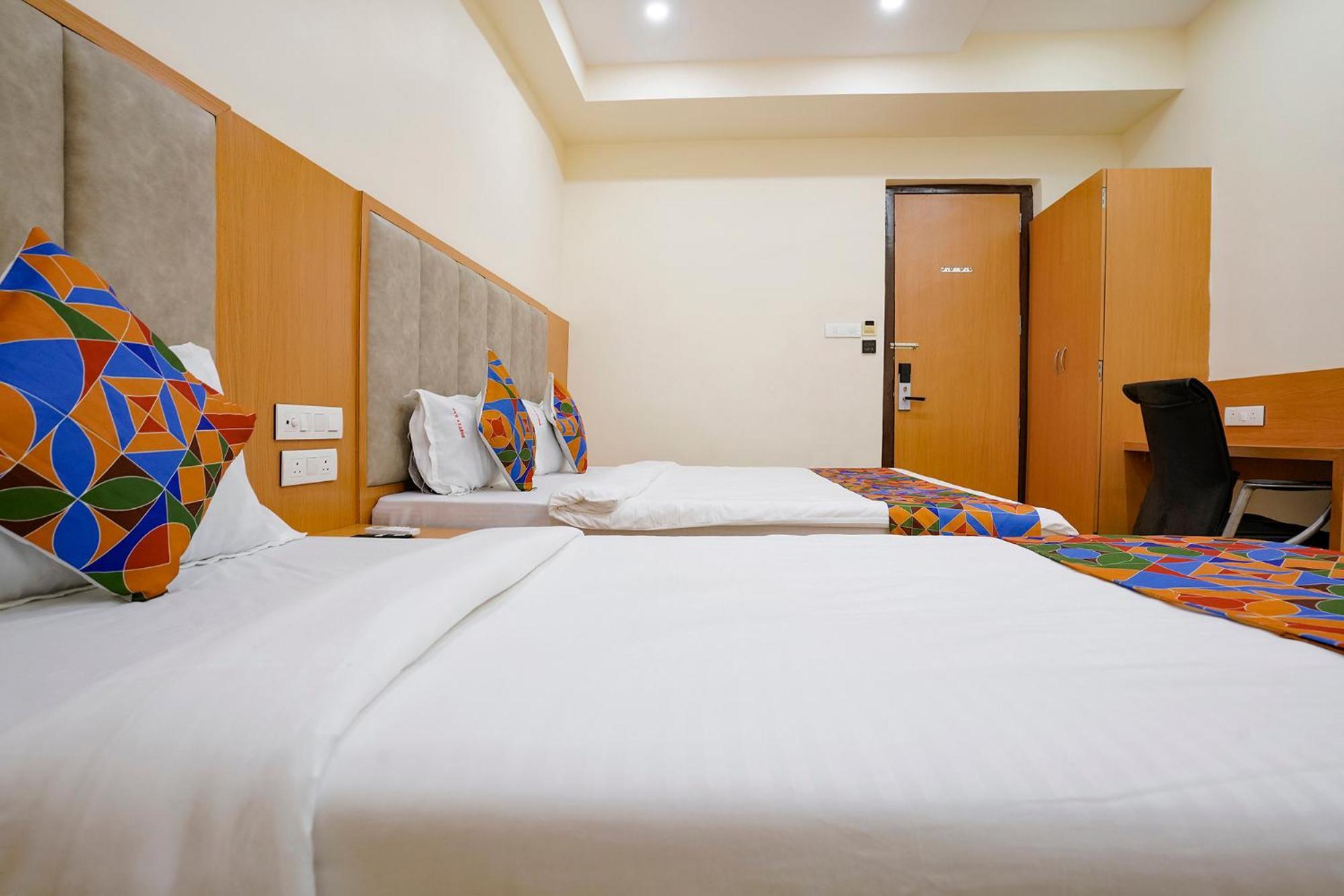 Fabhotel 7 Square - Nr Bkc مومباي المظهر الخارجي الصورة