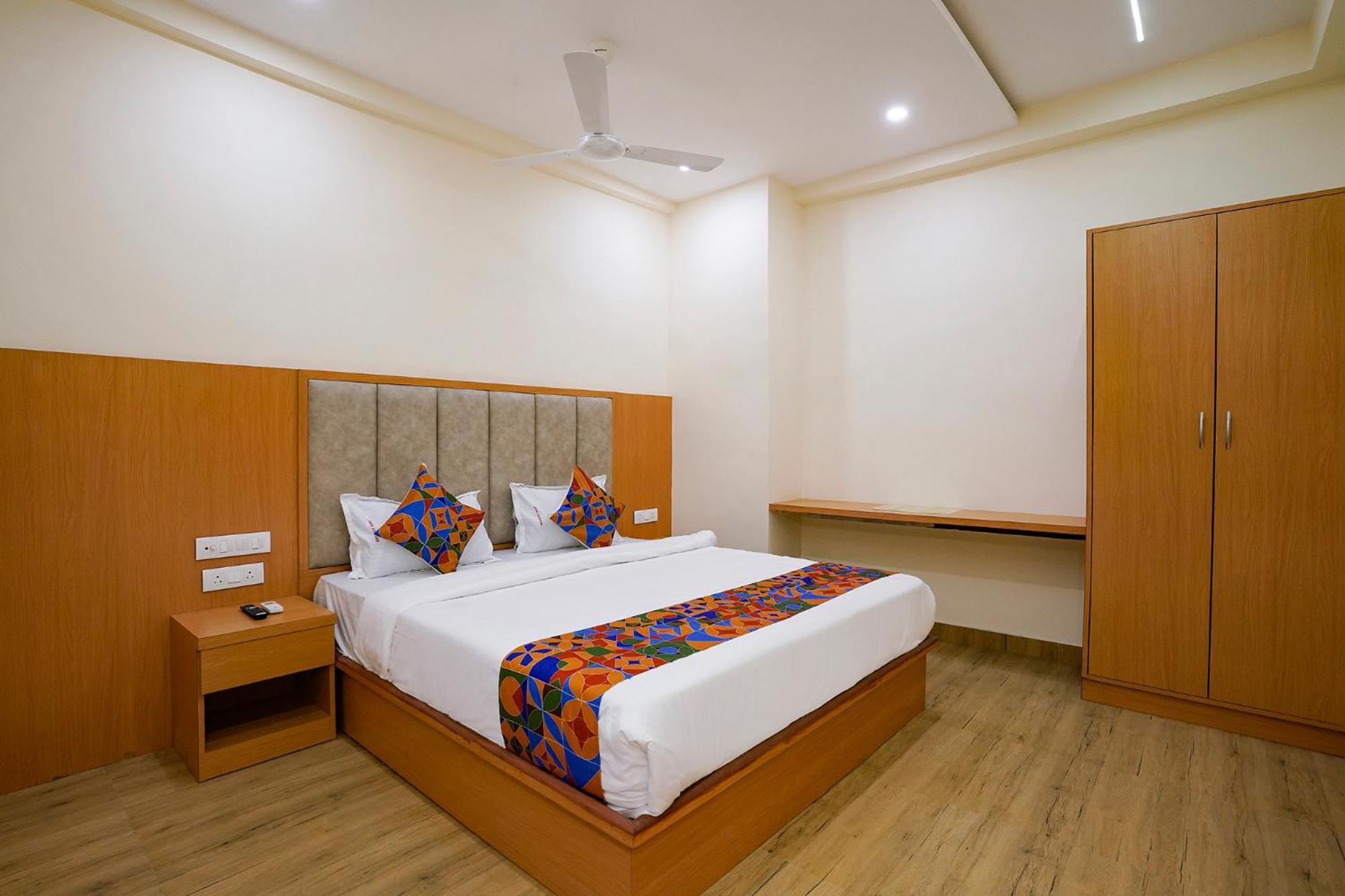 Fabhotel 7 Square - Nr Bkc مومباي المظهر الخارجي الصورة