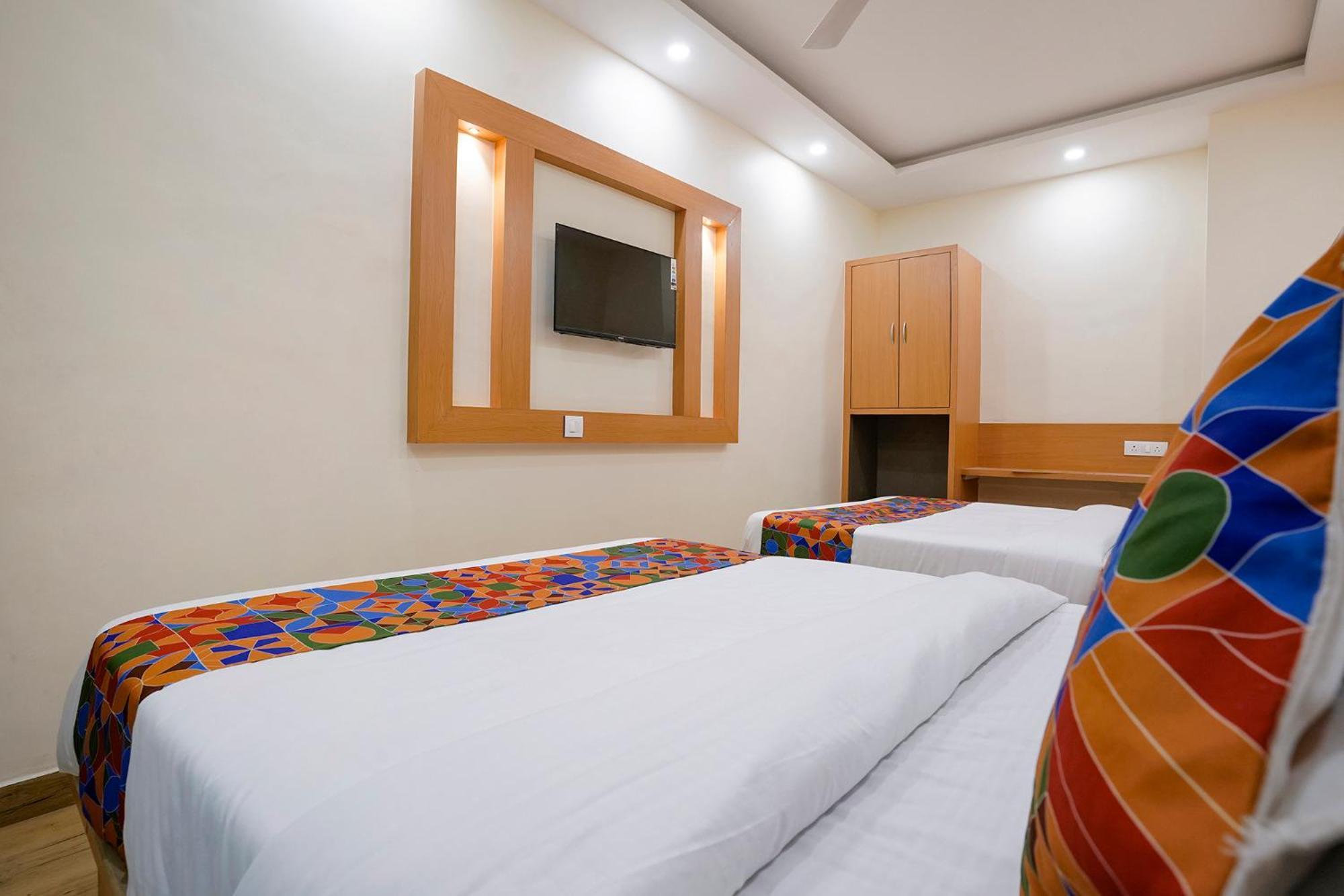 Fabhotel 7 Square - Nr Bkc مومباي المظهر الخارجي الصورة