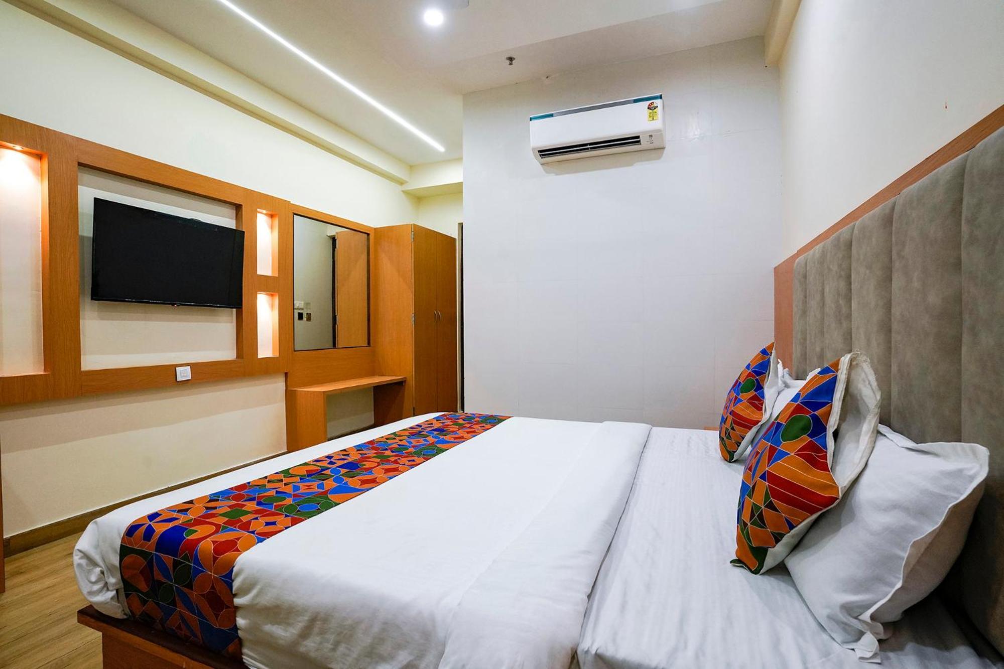 Fabhotel 7 Square - Nr Bkc مومباي المظهر الخارجي الصورة