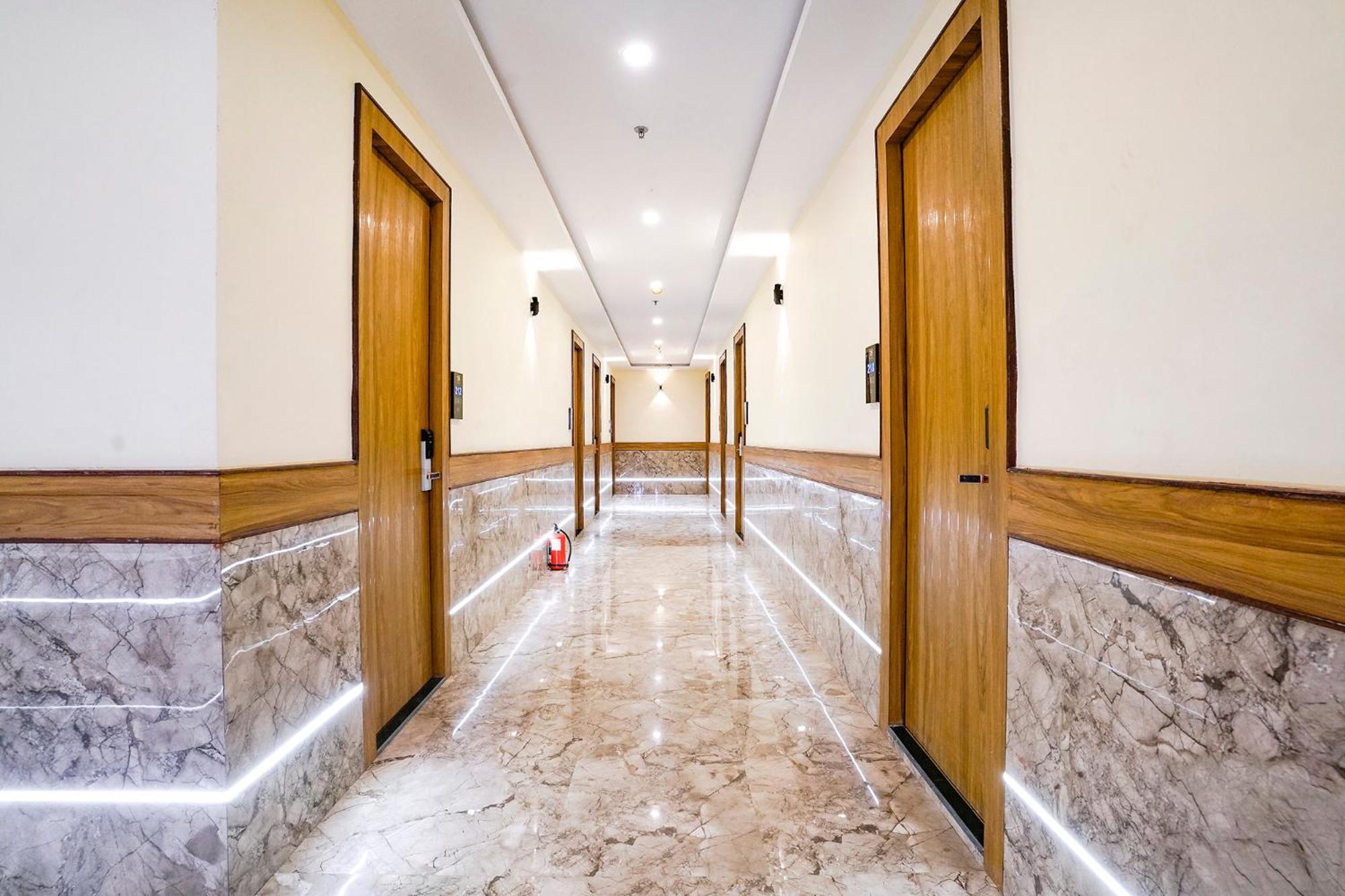 Fabhotel 7 Square - Nr Bkc مومباي المظهر الخارجي الصورة